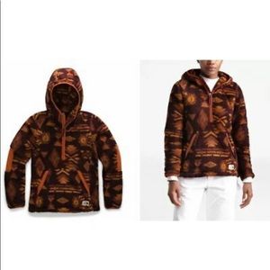 The Northface Campshire 2.0 Pullover Hoodie
